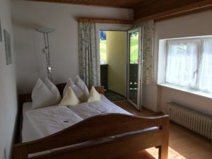 Schlafzimmer in Wohnung 3